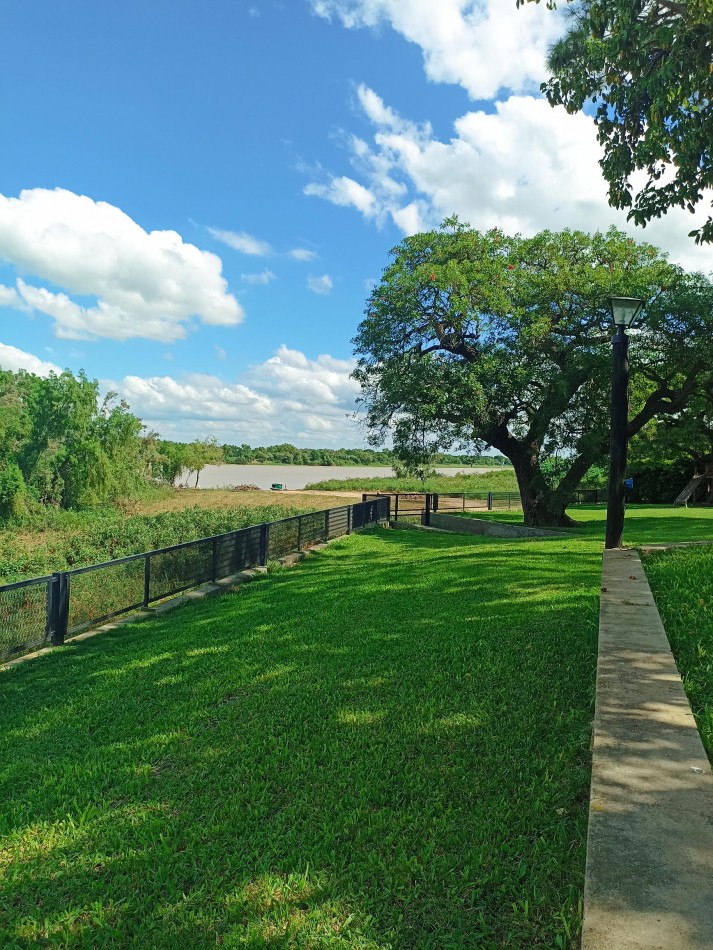 Casa sobre el rio, un verdadero paraiso en Los Zapallos 