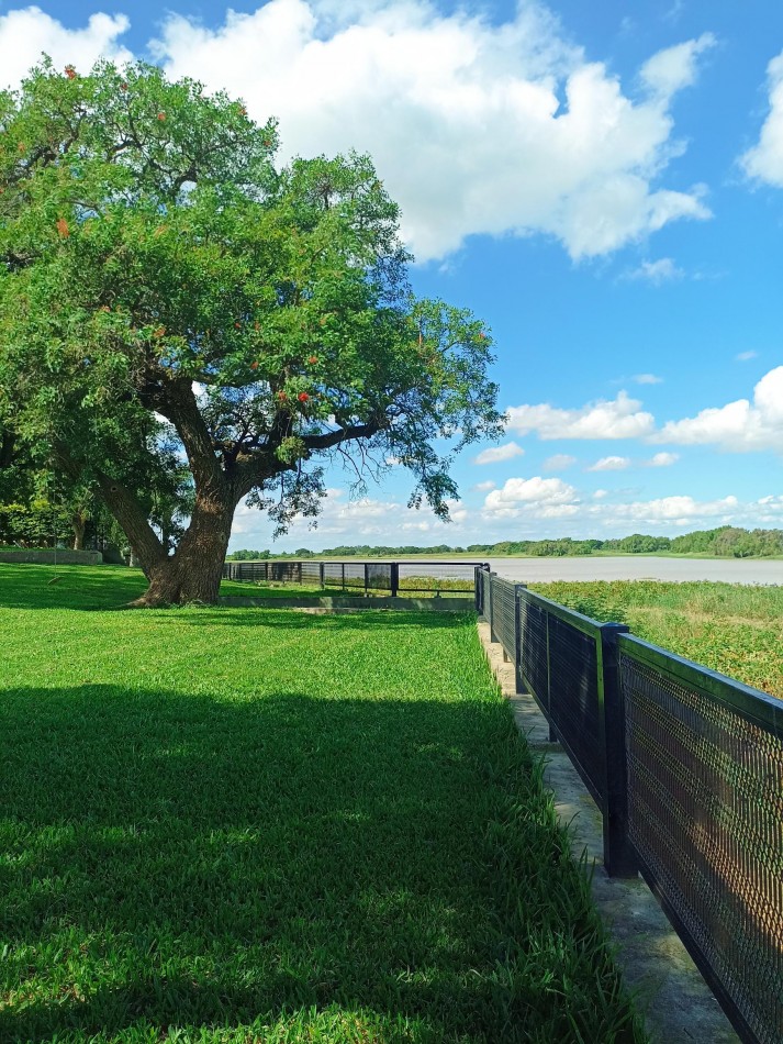 Casa sobre el rio, un verdadero paraiso en Los Zapallos 