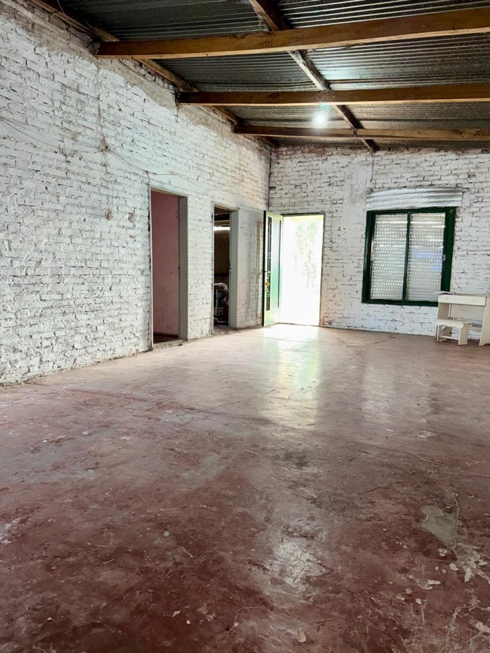 Casa en venta con gran terreno en Arroyo Leyes