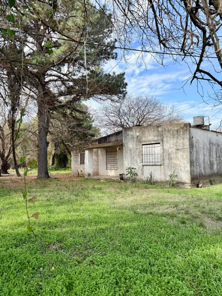 Casa en venta con gran terreno en Arroyo Leyes